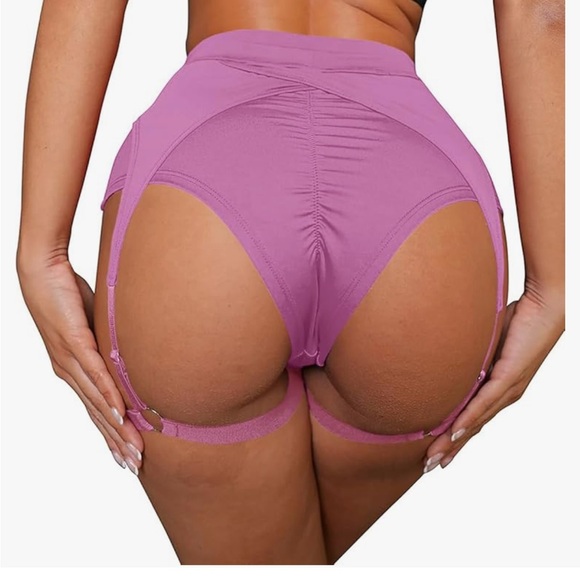 NEW WOMEN’s Booty Gym Shorts Ruched Garters - Picture 3 of 3